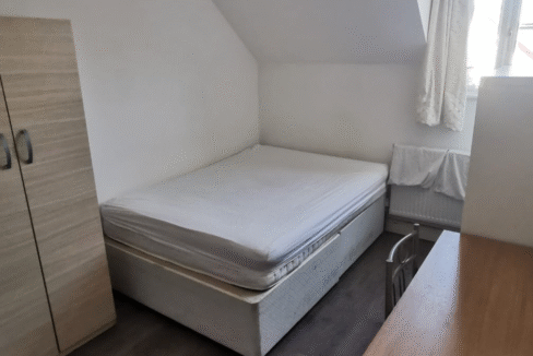 Double Room To Rent North West London NW2