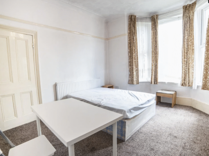 Doom in Manor Road E10 7AL